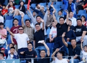 开云体育app-关于队员助威，足球风暴即将到来的信息