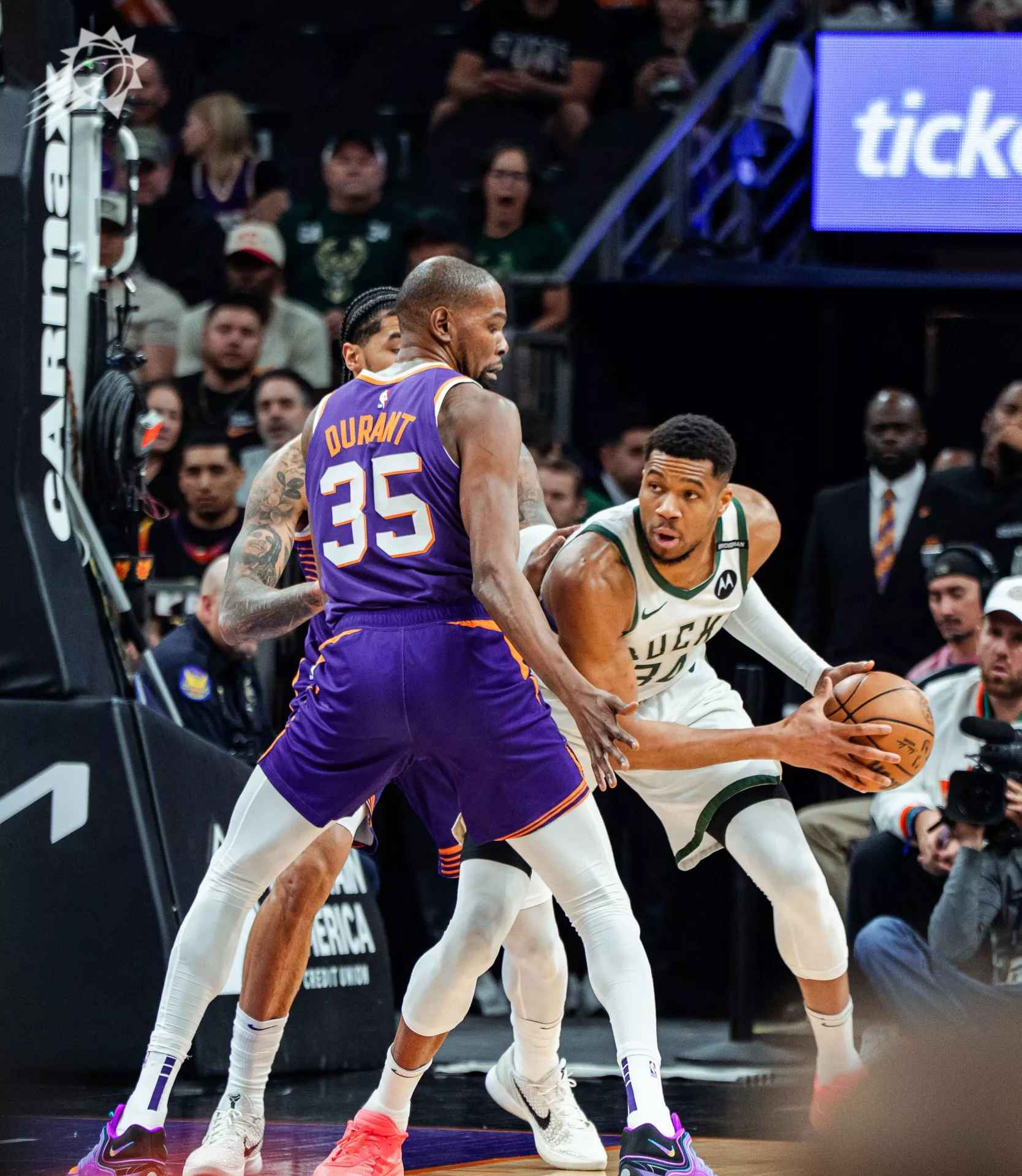 雄鹿血洗希腊男篮，威斯布鲁克一己之力扛起全队的简单介绍