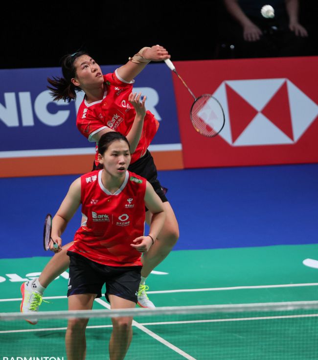 包含丹麦羽毛球队完胜法国羽毛球队，戴资颖绝境逆转的词条