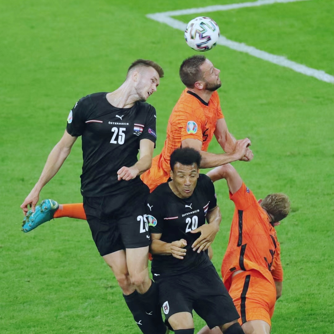 荷兰对阵意大利,激烈对决赛 荷兰对阵意大利,激烈对决赛