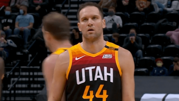 博格达诺维奇砍分，国王擒独行侠的简单介绍