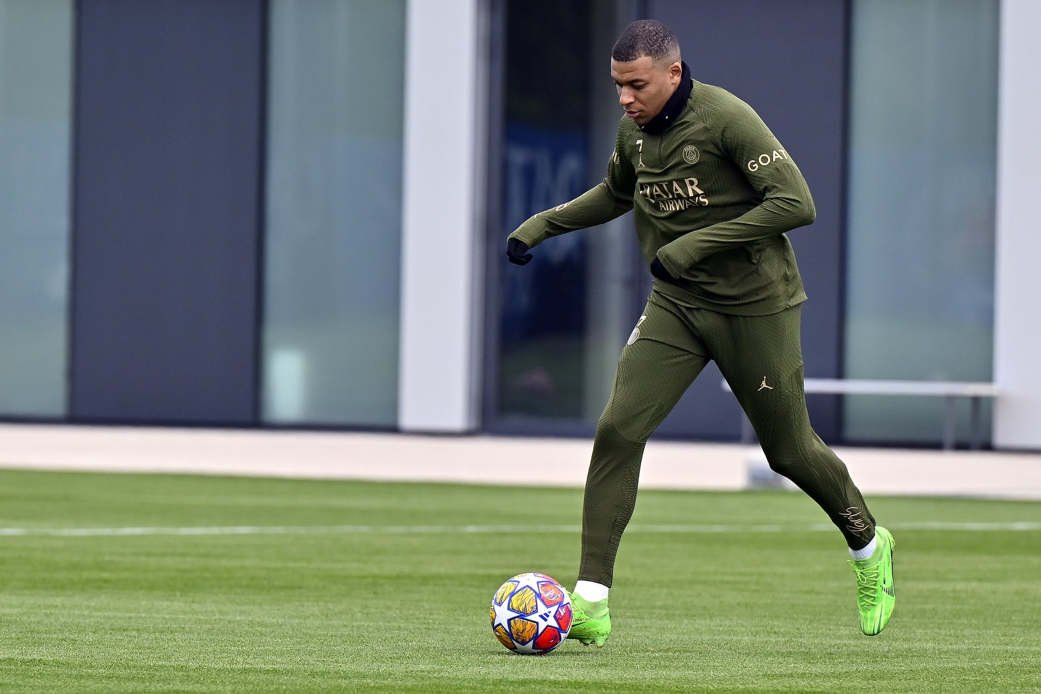 多特蒙德前锋奉献帽子戏法,多特蒙德轻松取胜的简单介绍 多特蒙德前锋奉献帽子戏法,多特蒙德轻松取胜的简单介绍