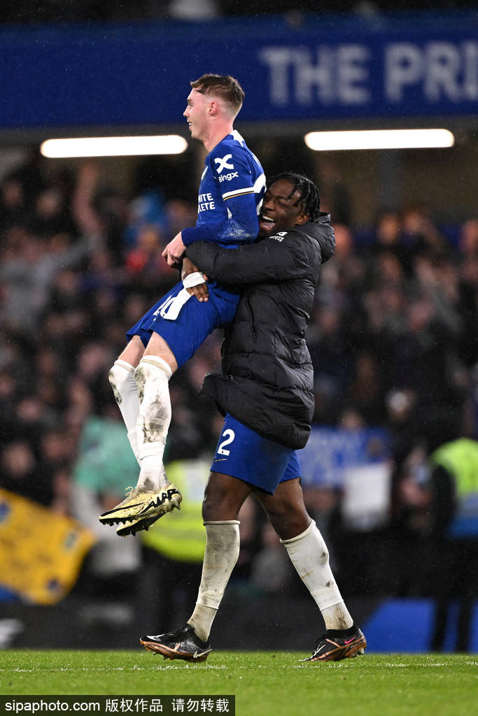 切尔西球队前锋完成帽子戏法