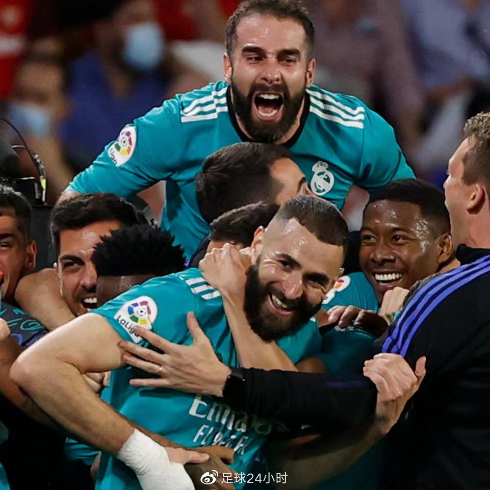 皇马翻盘荷兰,本泽马统治全场 皇马翻盘荷兰,本泽马统治全场