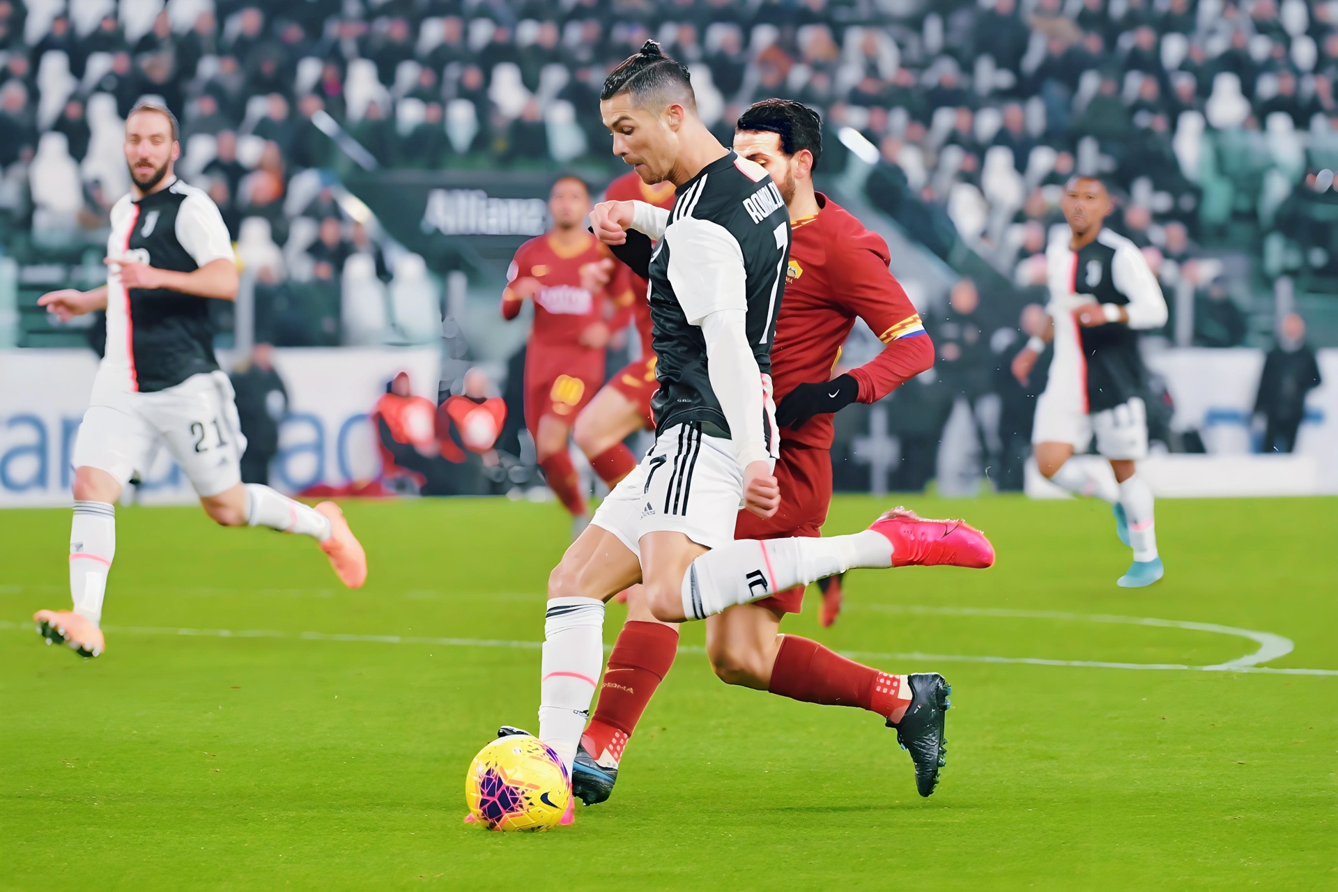 皇马轻取乌克兰,C罗关键制胜 皇马轻取乌克兰,C罗关键制胜