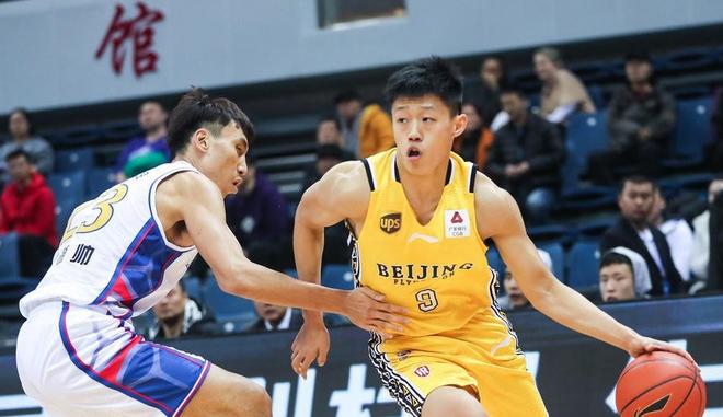 广东队夺得连胜，领跑积分榜