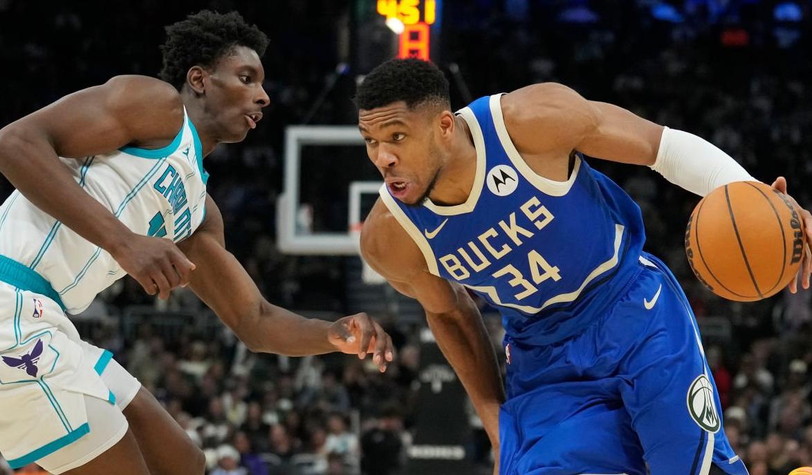 黄蜂力克美国男篮，拉文一己之力扛起全队的简单介绍