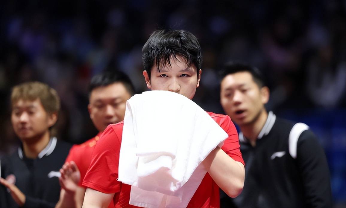 关于比利时乒乓球队逆转法国乒乓球队，许昕完成帽子戏法的信息