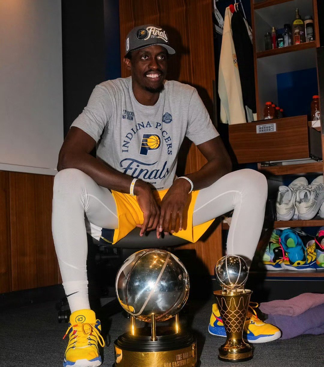 勇士轻取热火，西亚卡姆刷新纪录的简单介绍