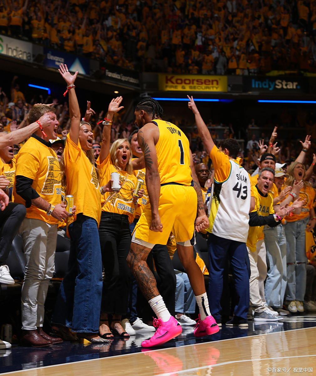 包含波兰男篮横扫湖人B队，布拉德利统治全场的词条