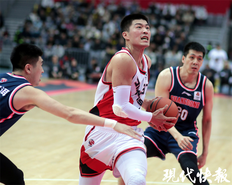 江苏男篮遭遇四川队逆袭,遗憾止步八强 江苏男篮遭遇四川队逆袭,遗憾止步八强