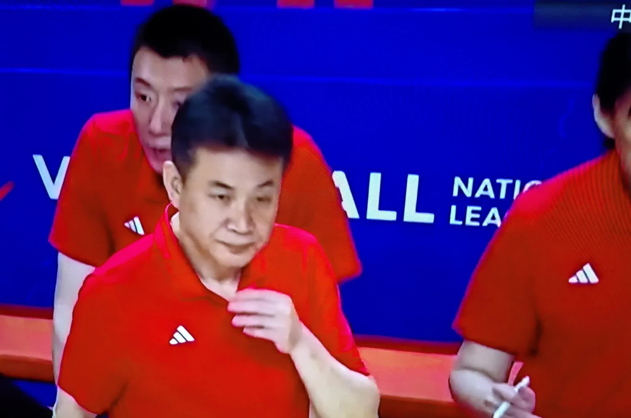 江苏男篮遭遇四川队逆袭,遗憾止步八强 江苏男篮遭遇四川队逆袭,遗憾止步八强